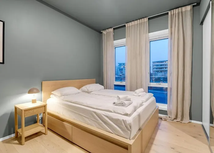 Apartament Deluxe Arctic Seafront With Sea & Mountain Views *