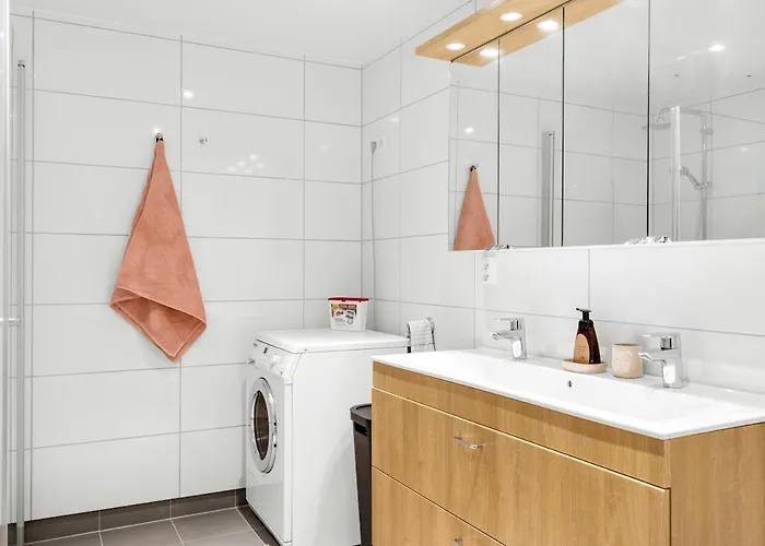 Apartament Deluxe Arctic Seafront With Sea & Mountain Views *